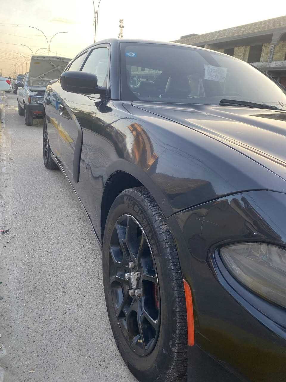 سلام عليكم جارجر ٢٠١٦ sxt فول مواصفات عده الفتحه سياره جاهزه اي نقص مابيها  صدر امامي خلفي جديد مداور ثاني يوم السعر ١٦٠ هـ ***********
