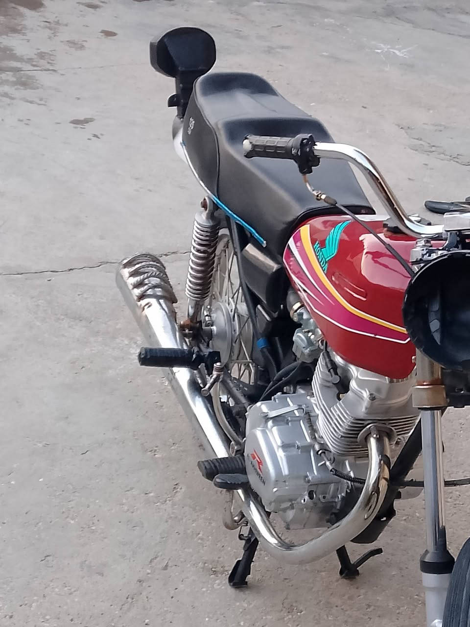 دراجه اربعه للبيع سعر 600وبيه مجال رقمي***********
