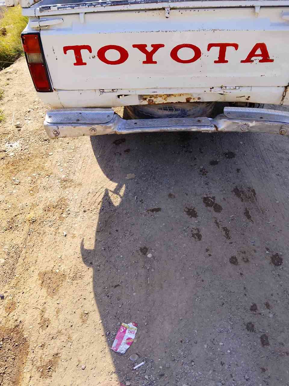 ا
السلام عليكم بيكم تيوتا موديل 1980 سياره نضيفه كير مكينه اكسل مكفولات حداديه جديده رقم بغداد السياره باسمي تحويل ثاني يوم السعر 40 وبيها مجال  مكاني بغداد الحسينيه ***********
