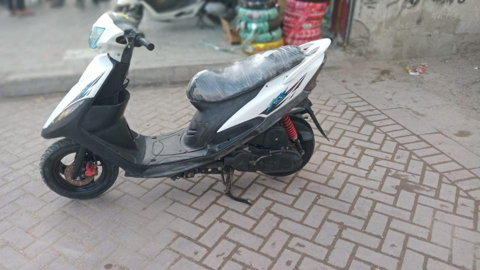 سلام عليكم..
دراجه  للبيع
دراجه شلعه معدل كهربائيات كلهه شغاله ختم واحد علمكينه دراجه جديده جيب فيتر وتعال افحص السعر 650 الاستفسار الاتصال على الرقم***********
