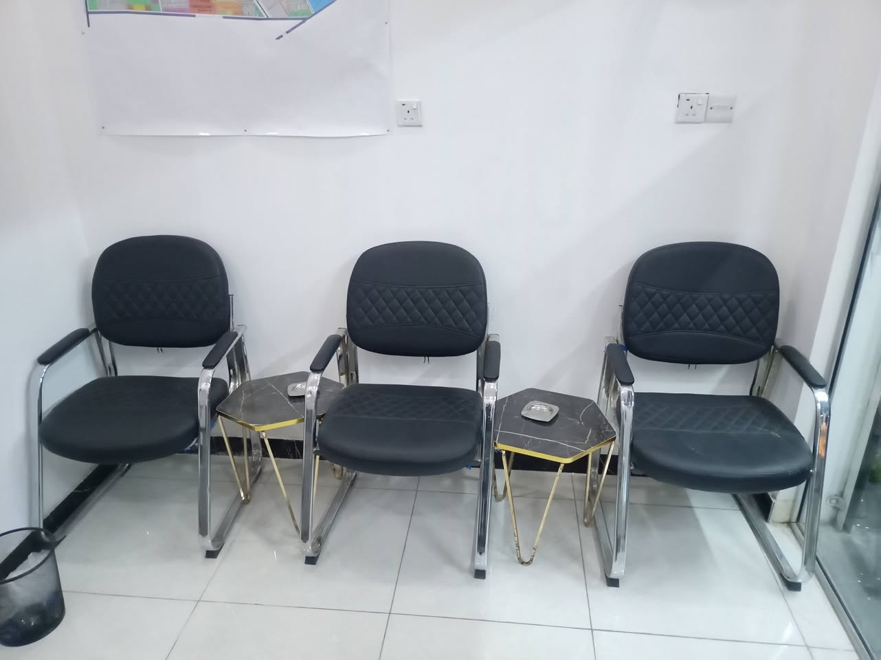 كراسي جلد العدد 5 جدد نضيفات
السعر 225 وبيهن مجال


**إذا كنت صاحب هذا الإعلان وتريد حذفه لأي سبب، رجاءا أرسل رسالة إلى الدعم الفني**