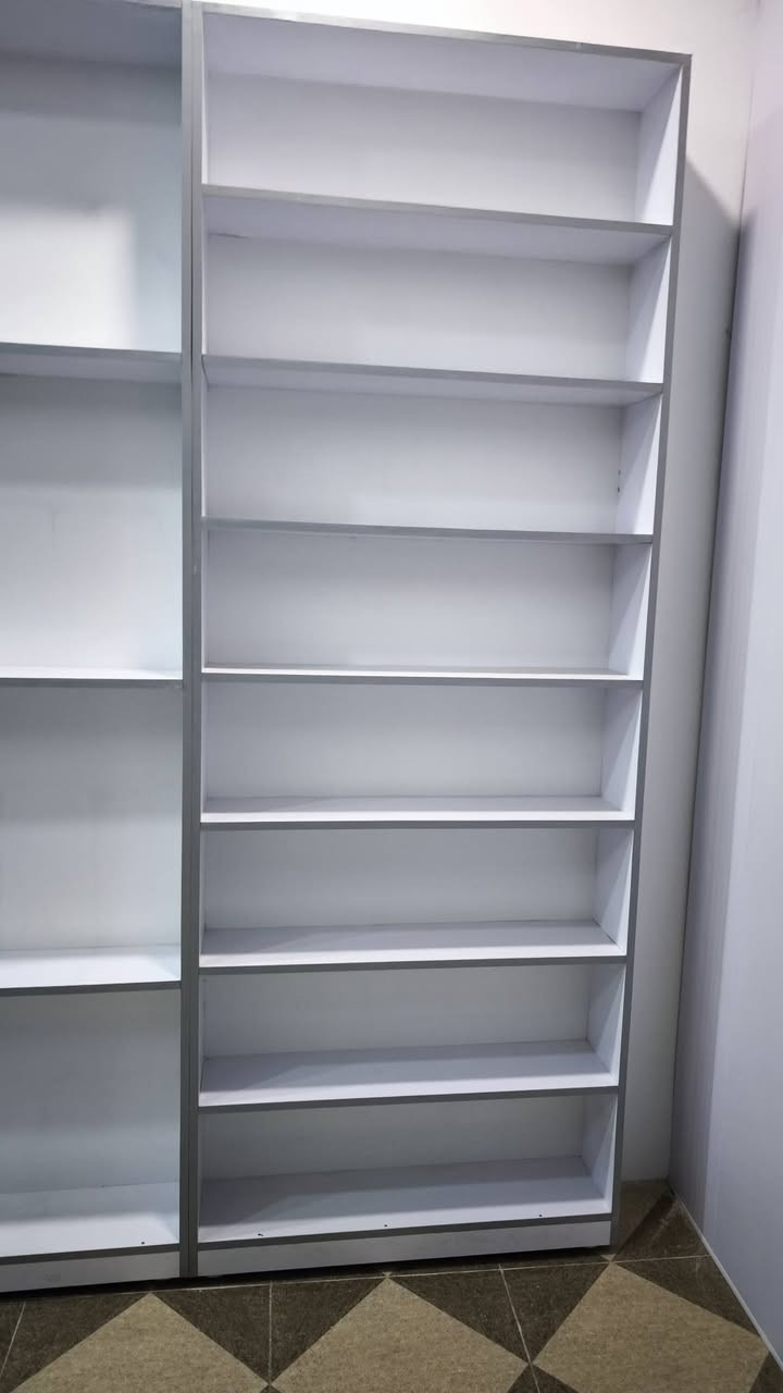 رةفه و ميزي دوكان بو فروشتن نوي لؤك
هةرزان و نوي
18 روز دروستكراوه
(10) رةفي 1 متر پاني 2م و نيو بةرزي
(2 )رةفي 1 متر و پاني بة 2٫80م بةرزي
(2 )ميزي ا مةتر بةرزي» 2 ٫م دريژي
50سم پاني
زم تلفون( *********** )
