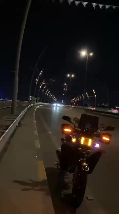 سلام عليكم سونك 2025 محرك200cدراجه نقصه اشاره خلفيه يسره واستاند تعليك . دشبول الكتروني بلوتوث سعر٨٠٠ بيه مجال للستفسار***********مكان بغداد دوره
