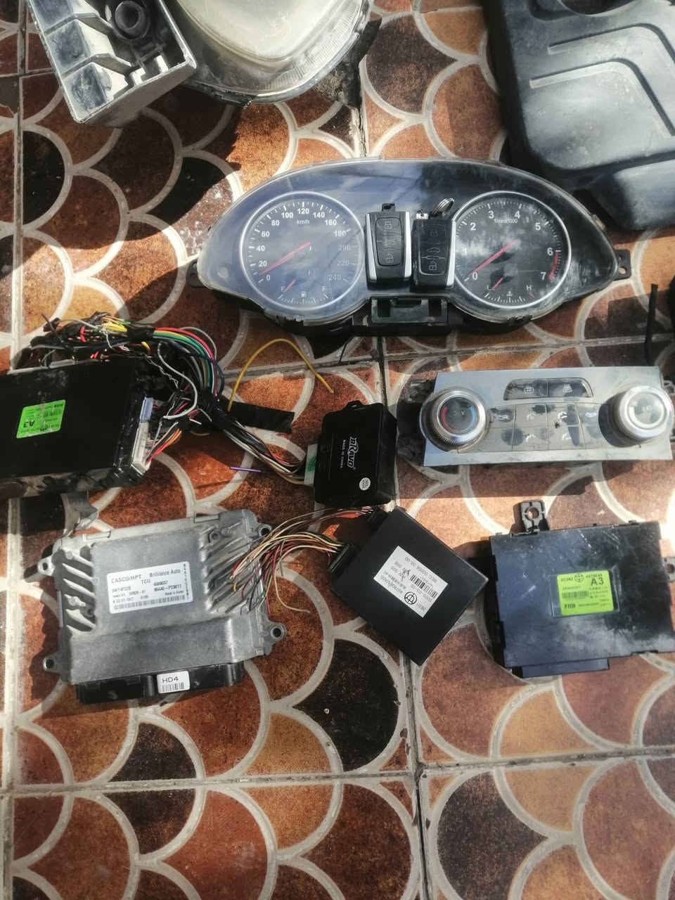 أدوات برلينس 2014 V5 شنو تريد موجود
بأسعار مناسبة وجوه السوك وعالفحص 
مكاني بابل مركز مدينه
يوجد توصيل محافظات


**إذا كنت صاحب هذا الإعلان وتريد حذفه لأي سبب، رجاءا أرسل رسالة إلى الدعم الفني**