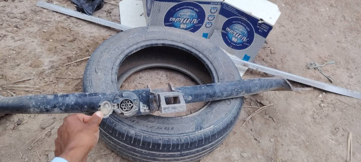 دعاميات اماميه
وخلفيه
بيها فيشه مال سحب عربانه مثل ما موضح بالصوره
رقم الموبايل ***********
