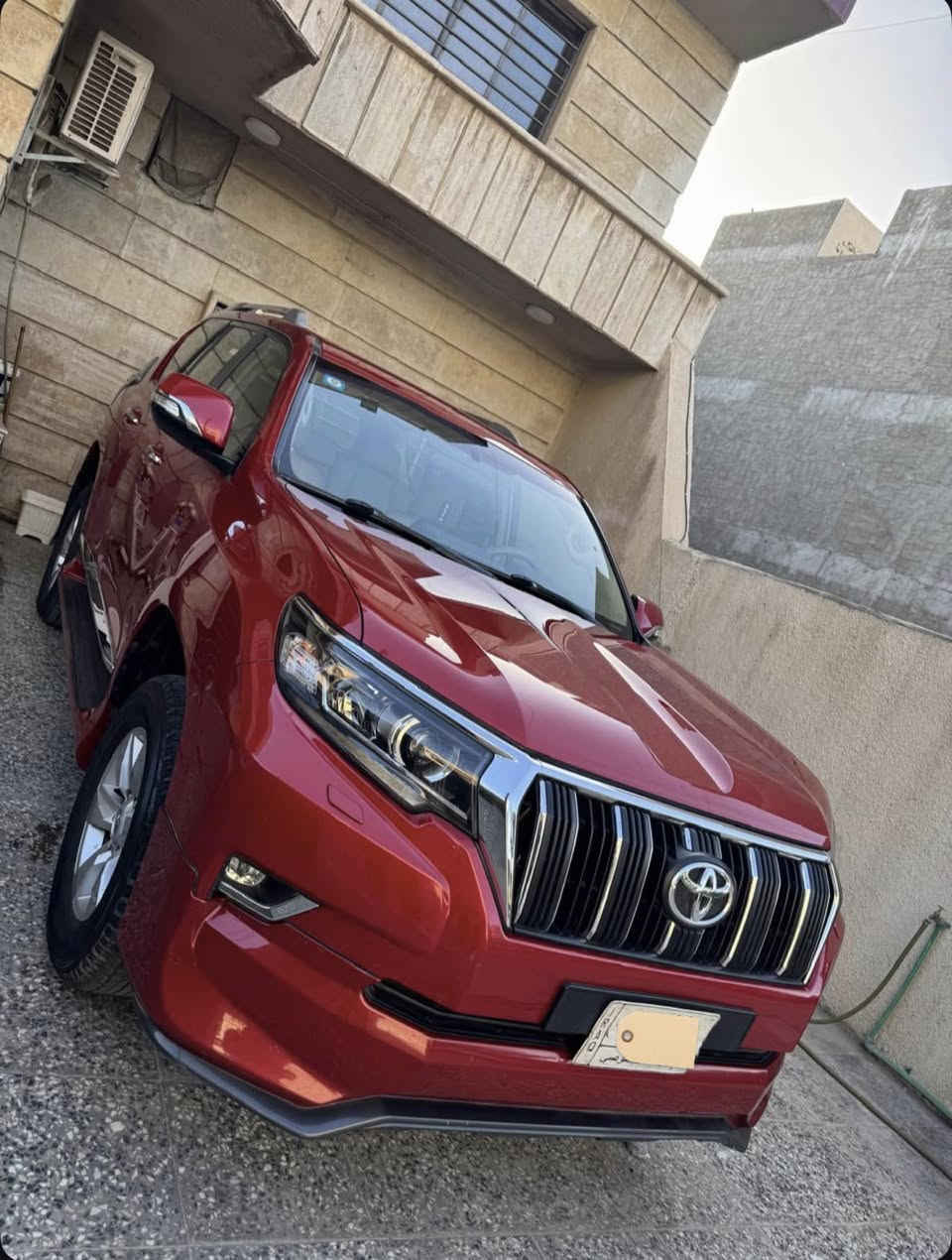 برادو  2019 Txs ساز   
مكفوله - لون مميز 
ماشيه  80  حقيقي محرك 4000 /6 سلندر 
رقم بغداد بأسمي 
دخول ذكي
دبل تانكي 
كشنات جلد وكهرباء 
سبير تعليك 
مري كهرباء 
لايت لد 
ثلاجه 
تشغيل عن بعد
وباقي مواصفات ال txs معروفة
السعر 39,800 $
بغداد - السيدية
***********
