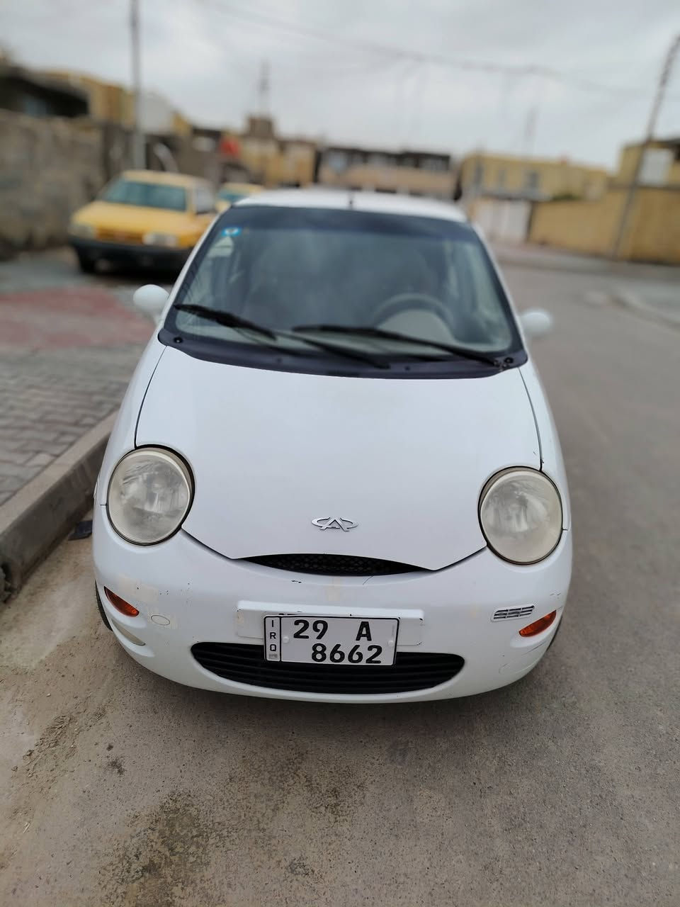 مرحبا للبيع QQ2013 جاهزه مكينه 4 كير عادي مكاني الكوت مركز المدينه سعر33
للتواصل: ***********
