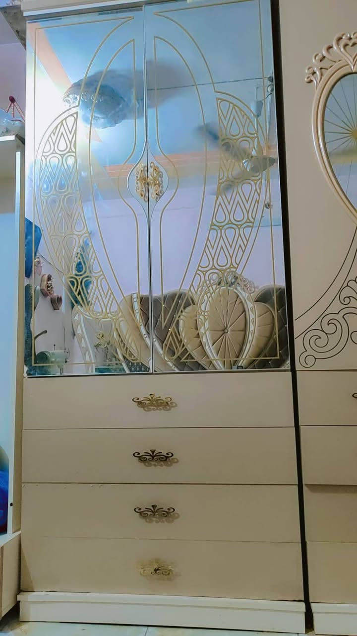 غرفة نوم تركي متكونة من 10 قطع سعر 700 وبي مجال


**إذا كنت صاحب هذا الإعلان وتريد حذفه لأي سبب، رجاءا أرسل رسالة إلى الدعم الفني**