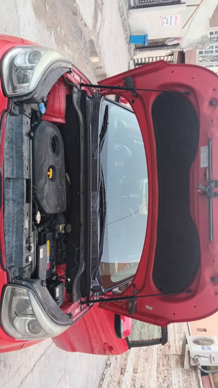 سلام عليكم صول 16 فول الفول واحد على واحد  محرك 2000  سياره جديده واحله من الصور  سياره لا شاصي ولا يرباك بل براويز فوك البيبان رصعات وصابغيهن   سياره جديده وحله من الصور سعر 128 ورقه  مكاني بل بياع شرطه الرابعه ***********
