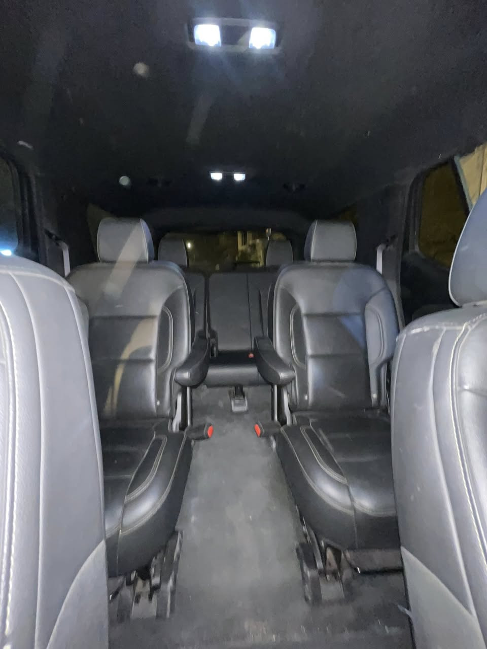 من رخصة الادمن 

السلام عليكم ترافرس 2023 V6 لبيع
عزيزي السياره حادثه سرقه 
مواصفات LS فولللل عدا الفتحه 
شاشه خزنه 
تدفئة كشنات 
سبعه راكب
تبريد خلفي
تحكم تبريد خلفي 
كشنات كهرباء 
السياره ماشيه 94000تقريبا 
السياره مرقمه وكامله وتحويل ثاني يوم 
مكانه بصره 
السعر  210 ورقه وبيه مجال 
لتواصل على الرقم ***********
