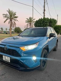 راف فور ٢٠٢٢ هايبرد xse تبريد قطعتين   فتحه سقف   جنطه كهرباء   كشن كه...