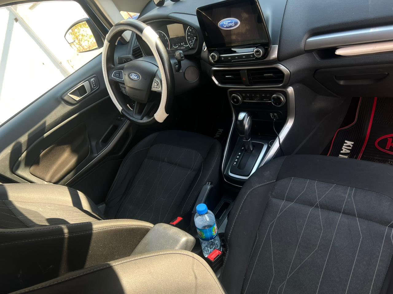 السلام عليكم
Ford EcoSport 2021

.المسافة المقطوعة 72000 KM

.مواصفات السيارة 

.شاشة كبير 

.تحكم ستيرن

.بصمة تشغيل 

.بصمة ابواب 

.سقف سلايت

.كشن قماش + تدفئة

.تبريد بيانو 

.شاشة عرض معلومات 

. حساسات خلفية 

.كامرة خلفية 

السيارة ضررهة بس بنيد بدون دواخل بدون ايرباك 

و بيها بارد بين باب سايق و خلف السايق 

السيارة حلوة و جاهزة بدون نقص 

تحويل وكالة بشرط

گير و محرك بشرط 

السعر المطلوب 120$ وبيها مجال 

 رقم الشاصي 

MAJ3S2GE9MC441737

ومع الشكر و التقدير

للاستفسار :***********
