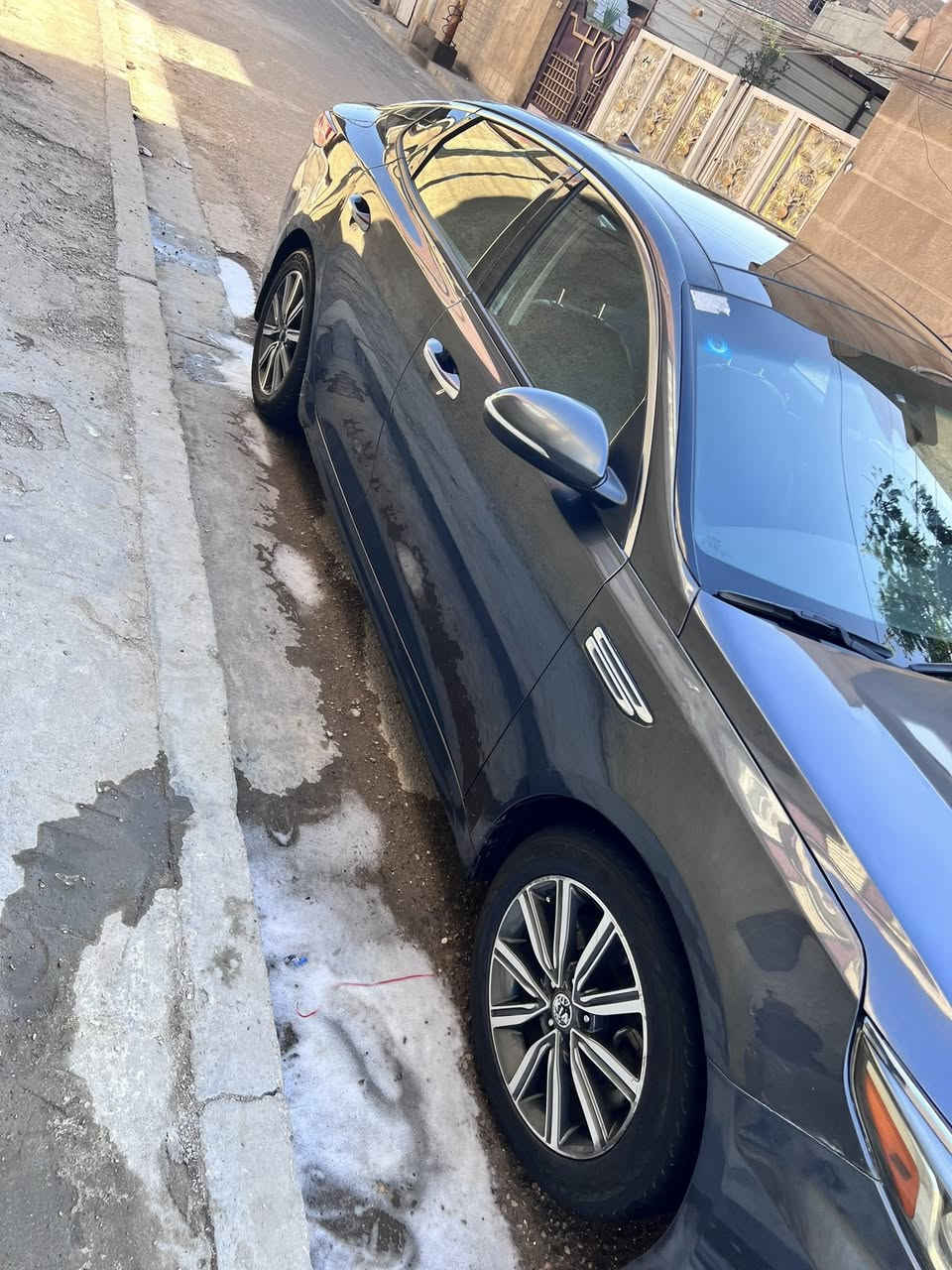 السلام عليكم كيا اوبتما موديل 2020 رقم بغداد السيارة نضيفة وخيرة من الله فول مواصفات لمتت السعر (130)وبيها مجال حادث بنيد وجاملغ وشوية من الجاملغ الخلفي
1600تيربو مكان بغداد السيارة بسمي 
رقم (***********)
