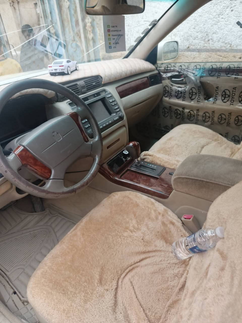 سلام عليكم جنون اداوات رقم وسنويه طبق الصل كفالة مكينه وكير سيارا جاهزه من كلشي دكمه وحده كصه قماره بس سعر 45 العنوان بصره رقم الهاتف ***********
