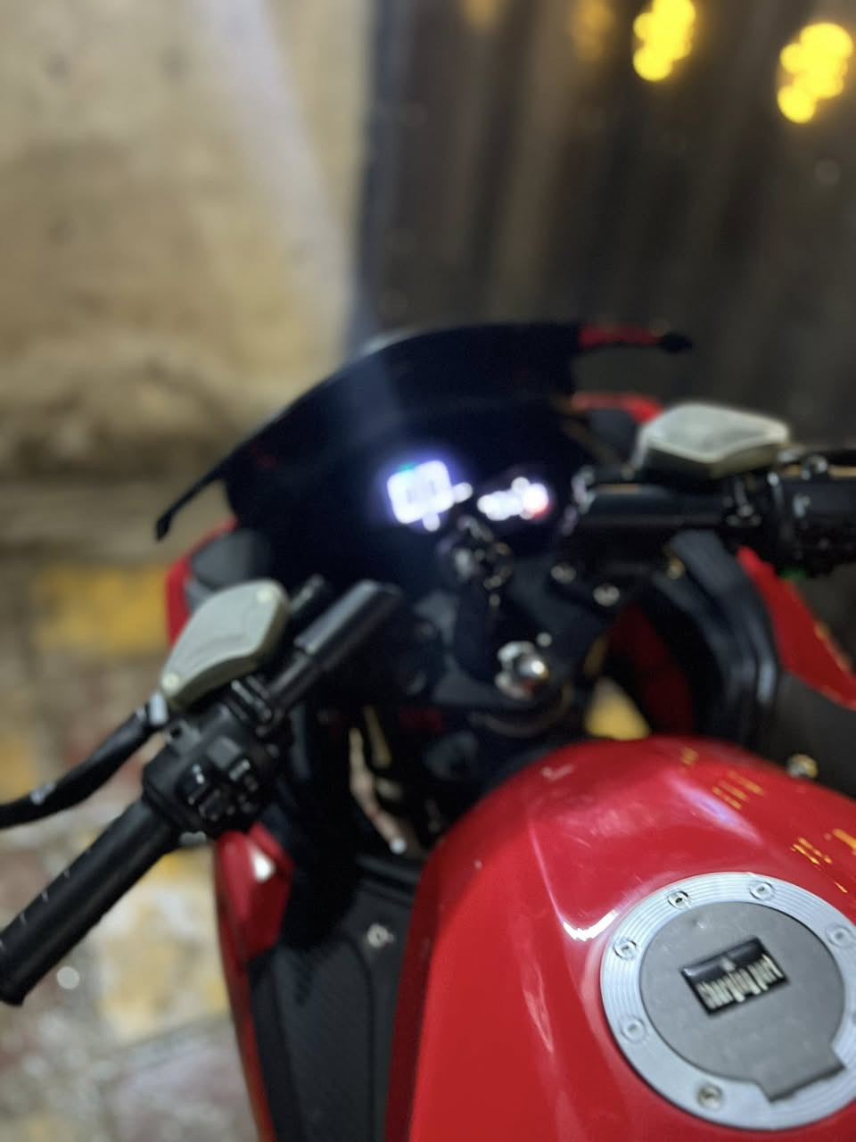 السلام عليكم
للبيع دراجه شحن بطح نينجا دراجه مفوله للاخير اي نقص ما بيها 6 باتري مصطرة 38 امبير ملف 3500 نحاس حقيقي دراجه يجي بها P ونظام R رجوع للخلف لايتات عالي ناصي رماش زنون LED دبل اشارة مثبت سرعه 3 سرع تمشيك مسافات 100 كيلو فما فوق حسب السرعه سرعه الحقيقي 110 بتطبيق ويز دراجه خير من الله 

مكاني بغداد شراي ***********
