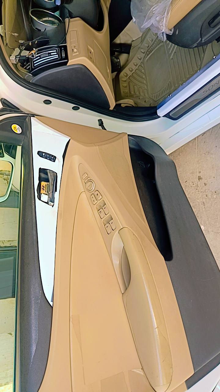 سلام عليكم للبيع هونداي سوناتا
موديل 2011خليجي رقم بغداد بسمي

سياره فول مواصفات لمتدد vib خنك بنورامه

بصمه ابواب اشاير مري مري شفط 

تبريد قطعتين كشن كهربائي دفئه كشن نظام ايكو تقيلل صرف الوقود 

كشنات جلد خمسه قطع الكشن الخلفي ثلاث تجاوي كشنات خزن ميموري

يدات كروم استيل ابلاد 

جام أوتو لد خلفي LD  مكينه 2400

تبريد بيانو  حساسات شاشه تسلا كامره ويل  سجين 17 خمسه ويل كب 

سياره جاهز من كير من مكينه من 

تخم تاير   تبريد من تدفئ من كهربائي كله شغال

للتصال *********** مكان بابل السعر 140 وبيه مجال قليل حك الجيه
