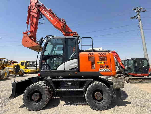 Hitachi Zx170W-5B
2018
دخول جديد

📞***********
📞٠۷۷۳٤٤٤٤٥٤۲
     عنوان أربيل/ شارع كركوك📍
