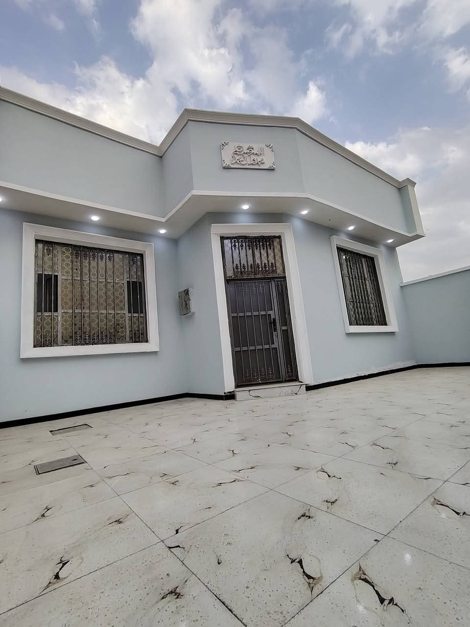 ياالله اسعد الله اوقاتكم بكل خير احبتي
يتوفر دار سكن ٢٠٠ متر
غرفتين منام ودوانيه وصاله ومطبخ
وصحيات داخليه وخارجيه وكراج
بيت جديد محد ساكن بيه
طابو صرف زراعي المالك عراقي سند 25
منطقة غنيه عن التعريف من ناحية الخدمات والموقع
العنوان البصره ابي الخصيب محيله طريق الوسطي
وكاله ونسخه من طابو ومكاتبه
السعر المطلوب ٩٨ مليون
للاستفسار اكثر اتصل ***********
