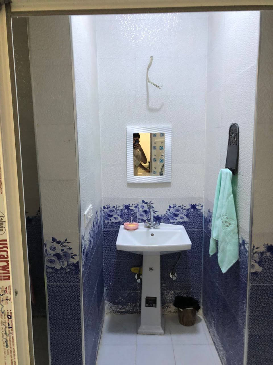 📢( إعلانـــ  إعلانــــ ) 📢
📢 دار للـبيـــع بناء حديث ملك صرف 
◾️ العنوان/ حي الكندي الثانيه بعد جامع دكتور مقبل 
◾المساحة 150 متر واجهه 7.5
◾️طابق الاول غرفتين نوم وهول واستقبال ومطبخ
     وصحيات 
◾الطابق الثاني 4 غرف نوم  وصحيات     

◾ لمعرفة الاسعار وباقي العروض على رابط التلكرام 
  https://t.me/+qTZcegvM12c4NmNi 

☑️ للاستفسار مــراجعــــة #مكتــــب_البـحريـــن
حــــي الحدبــــاء قــــرب مرطبــــات البحريــــن
او الاتصــــال علــــى الارقـــام : 
      ***********
📞‏ *********** ‏
