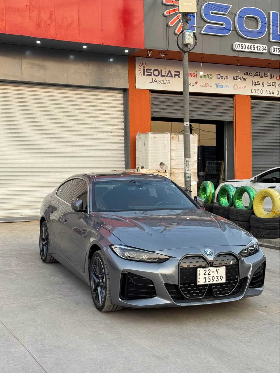 BMW i4. 2024 EDrive35
فووا كارەبایی بە یەک شەحن نزیکەی ٥٠٠کم دەڕوات 
جملغ بۆنیت گۆڕاوە بێ داخلی 
هەموو گیانی بە شەرت 
نرخی خوار هەموو بازاڕ ٢٦٩$ 
***********
*********** أربيل, العراق
