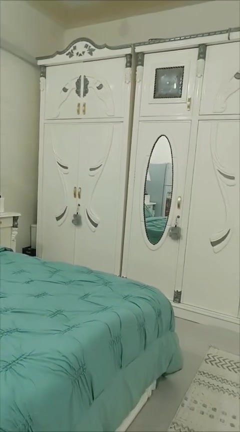 غرفه مستعمله البيع اخشاب انجاره عراقيه السعر خاص او مراسلت هاذ الرقم ***********
