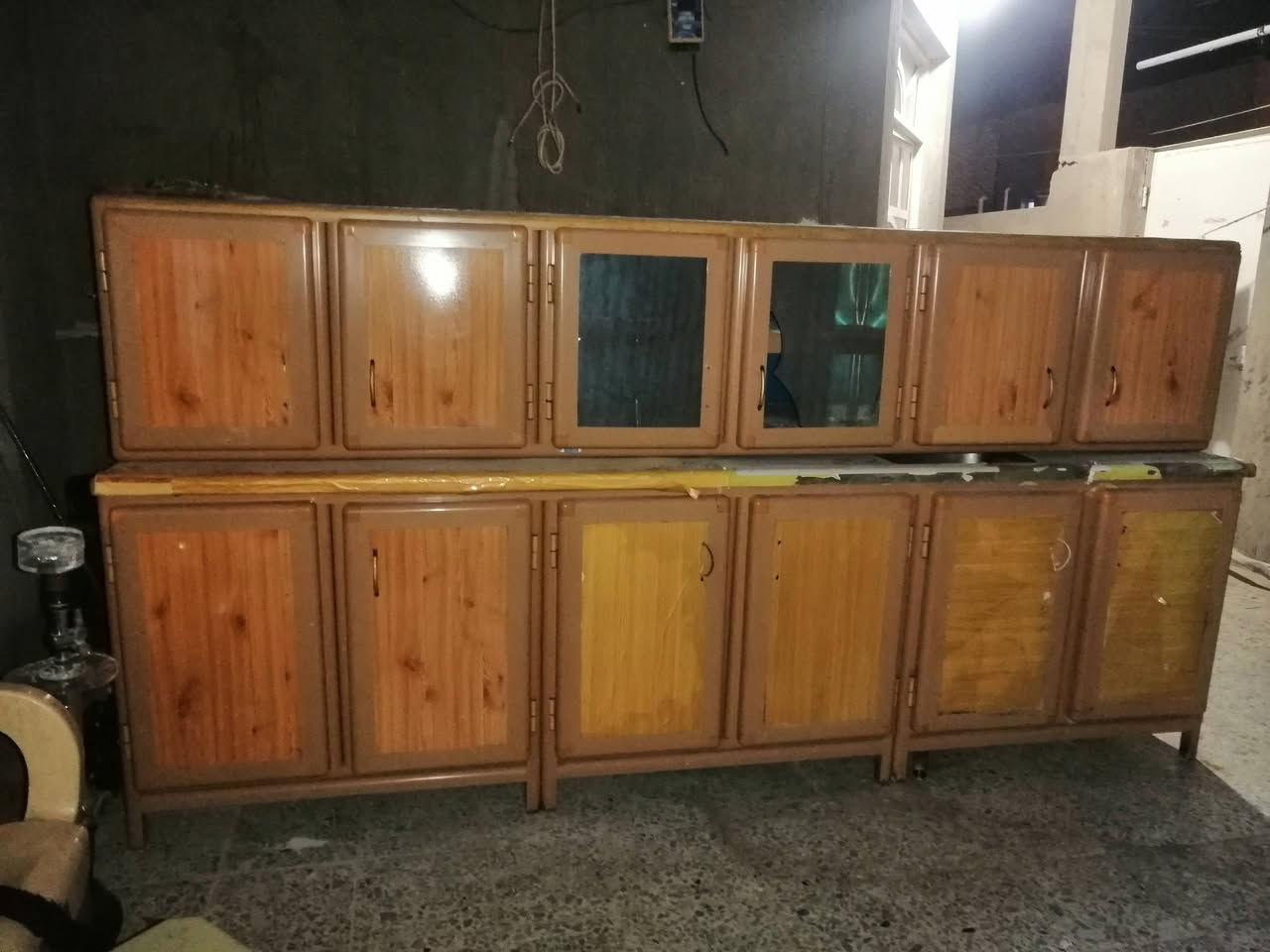 كاونتر للبيع كاونتر وملحق نظيف
السعر ٢٢٥ وبي مجال
التواصل على هذا الرقم ***********
