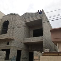 عرض خاص للمناطق الزراعيه بناء هيكل 200 متر مع استاره مع بيتونه مع رباط...