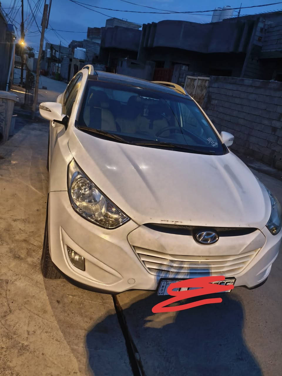 🚗 للبيع: هيونداي توسان 2011
📍 مكان السيارة: ديالى
📞 للتواصل: ***********
💰 السعر: 163 ورقة – قابل للتفاوض
📊 المسافة المقطوعة: 150000 كيلومتر
🛠️ المحرك: 4 سلندر – 2000cc دوش 

• فول مواصفات
• 2 فتحة سقف بانورامية
• دفع رباعي AWD
• تدفئة وتبريد
• إطارات جديدة
• محرك اقتصادي

⚠️ أضرار السيارة:
• وارد خليجي
• الأضرار موضحة بالسونار المرفق

📌 تفاصيل إضافية:
• رقم السيارة: السليمانية الدولي الجديد
• باسم المالك تحويل مباشر
• لون السيارة: أبيض
