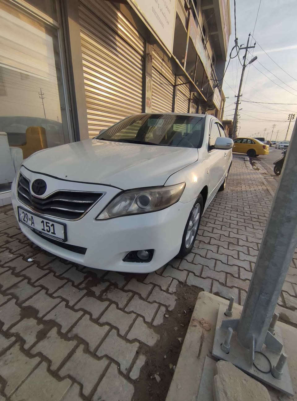 السلام وعليكم 
كامري موديل ٢٠١٠ خليجي 
رقم واسط باسمي مميز 
فول موصفات فتحه تبريد قطعتين بردا فول مكينه ٤ 
بيه رشات صبغ ٥ قطع سياره جاهز مكينه وكير وتبريد 
السعر ٩٧ وبيه مجال قليل 
المكان كوت مركز المدينه الاستفسار 
*********** دهل اوران, واسط
