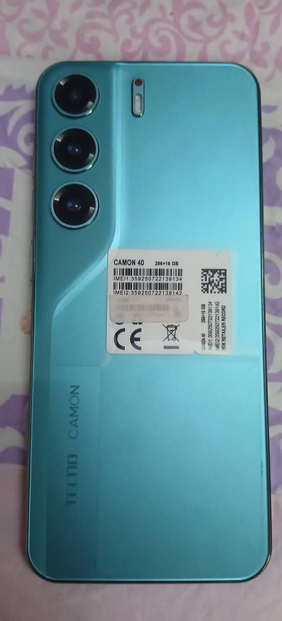 موبايل للبيع تكنو كامون 40 باب ثاني ذاكرين 256 عشوائيه 8 سعر 120,000 مجدد استفساراتف***********
