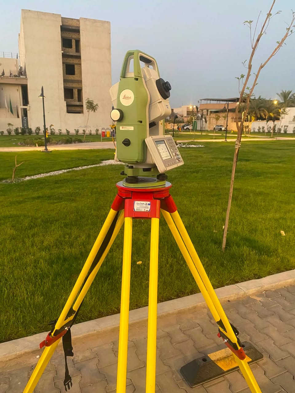 إعلان للبيع جهاز توتل ستيشن

متوفر الآن لدى Geo Tech

🔹 Leica Total Station TS07
✅ حالة الجهاز: مستخدم، نظيف جداً، كامل مع جميع ملحقاته.
✅ المدى: R500
✅ الدقة: 5”
✅ سنة الصنع: 2023

الجهاز جاهز للعمل، مناسب لجميع الأعمال المساحية ويتميز بالدقة والاعتمادية.

📞 للاستفسار والاتصال:
***********
***********
