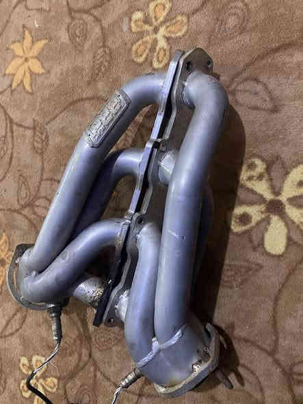 سلام عليكم 
اخوان هدرز BBKاصلي امريكي 
كامل حساسات كازكيت ولواشرات 
سعره 350$
العراق كله ماكو هيج سعر 
عنواني بصره 
***********
