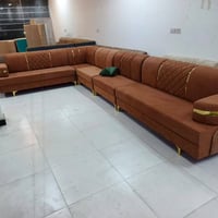 ديوان أبو ضمان • خشب سفنج • ١٠-٢٠ مقاعد