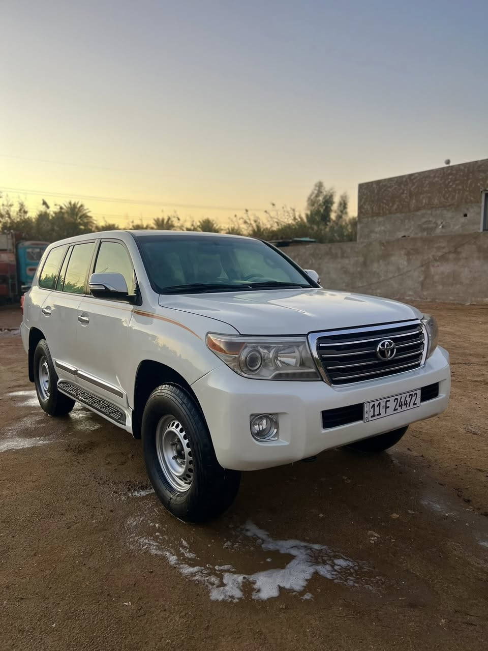 السعر 235 🌹
بيع او مراوس 

رجائاً اقرأ التفاصيل كامله وشوف الصور 
واتصل وبلخدمه 🌹

لاندكروز 2011 ستينيه اصل فول 1/1 

رقم بغداد سنويه بأسمي شخصياً
هزه وفحص كله جديد 

فوول مواصفات ستينيه بريم اصل

بصمه تشغيل وابواب
سلايت ( فتحه )
تبريد خلفي 
دبل سبير
كشنات جلد اصل 
كشنات الـ 7راكب جكات 
تحكمات وشاشه وكامره 
مثبت سرعه 
مانع انزلاق 
ومعروفه باقي المواصفات للبريم 

(بيه منضومة غاز )🛢️
يعني أنسا شي اسمه اصرااف 
تفول ب10 الاف غاز تمشيك اكثر من 10 أيام 
تريد ع بانزين او عـ الغاز  ⛽️ 

دبل سبير 
بيه ويل حديد الأصلي مو فافون وحجمه 17 
وتاير بالون ابو الجمل الأصلي 

محرك 6سلندر بانزين ( كير عاادي )
محرك وكير وحداده وتبريد وتخم تاير كفاااله 

اخوان السياره بيه صبغ 
مكفوله من الحادث 
فقط صبغ اثر طخات خارجيه
الشواصي واللغود والتكم الداخليه مكفوله
تفحص وين ميعجبك ✅

السعر 235 🌹
بيع او مراوس 

***********
مكاني النجف /الكوفه
