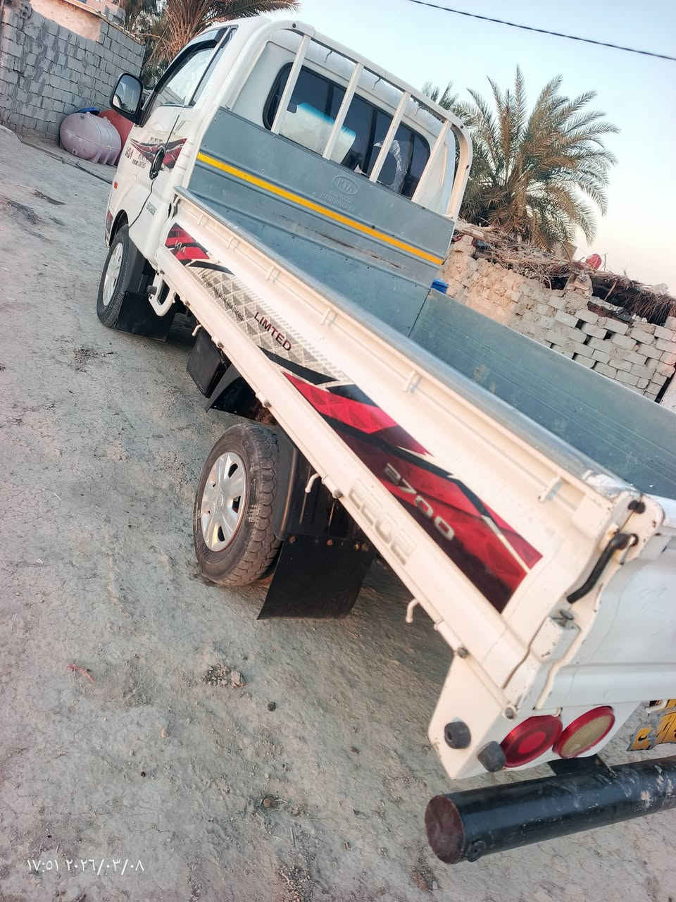 كيه مسكر اللبيع ادوات موديل 18اصل مكينه وكير جيس تخم تاير متومه اربيل جديد السياره  كلش سعر 55 استفسار ***********
