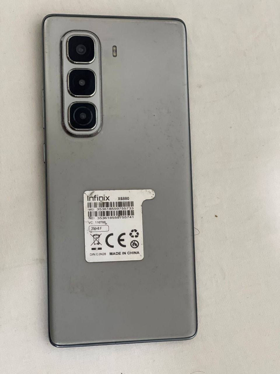 السلام عليكم جهاز انفنكس هوت50برو بلاص  شاشته منحنيه مقوسه 
 ذاكرته 256جهاز كلشي ممبدل بي  مكفول كفاله عامه وكارتونه وشاحنته ويا السعر ب185وبي مجال بسيط واي استفسار رقم هاتف *********** اتصال او واتساب
