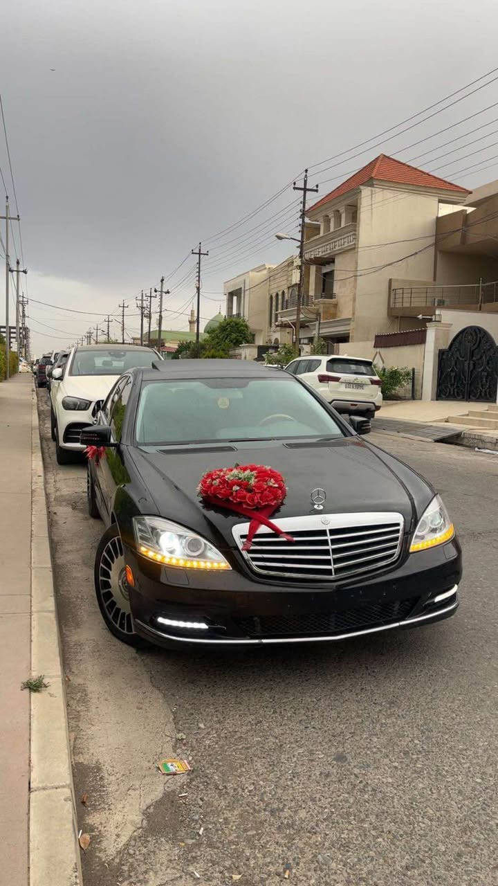 Mercedes S class 550
2008 
دوبەی بڕاوە و موس نیە و بۆیاغی ئێراقی نیە 
٨ پستۆن فول فول مواسەفات گێڕ و ماکینە بەشەرت 
مەنەفێستی لەگەڵە 
نرخ ١٠٥ محامەلە
*********** واتساپ و ڤایبەر لەسەرە أربيل, العراق
