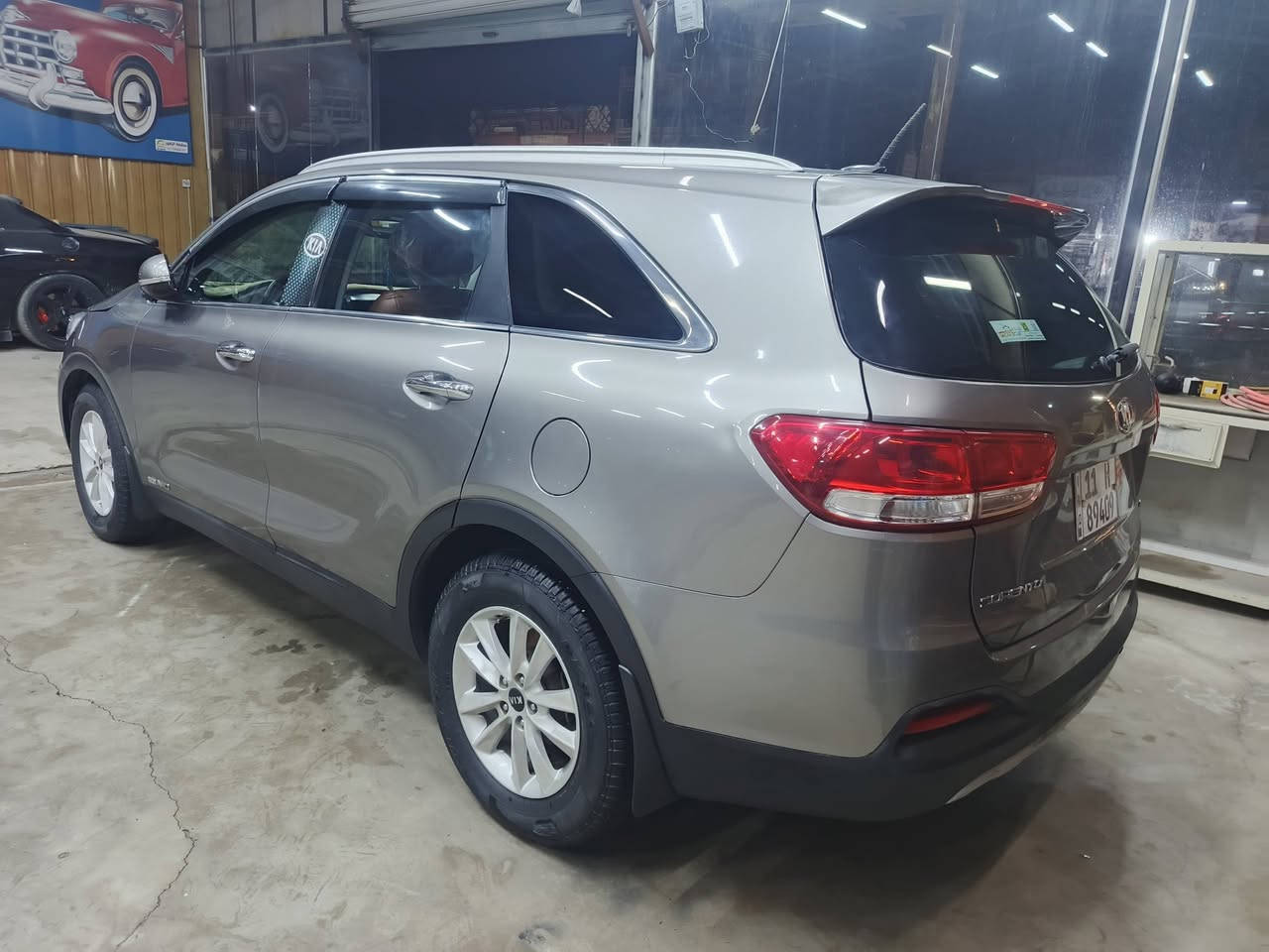 السلام عليكم سورنتو مديل 2017 الشكل عشرين. 
حادث جاملغ وبنيد. 
محرك 6سلندر 
سبعه راكب. 
رقم بغداد.  
السعر 168 بيها مجال
ماشيه 90تقريبن مكان بغداد الحسينيه
الاستفسار اتصال ***********
