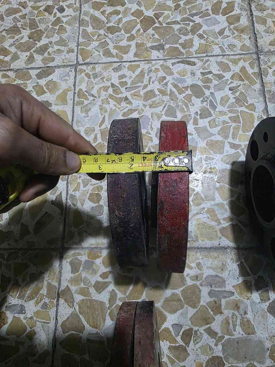 للبيع سبيسر  يرهم جميع السيارات  قياساته واضحه بل صور حديد لاعواج ولاتصليح ولافطر شرط .
كربلاء ***********
***********  سعره   ٢٠٠ الف
