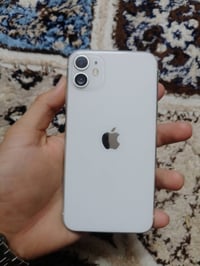 ايفون ١١ • ١٢٨ • بطارية ٧١