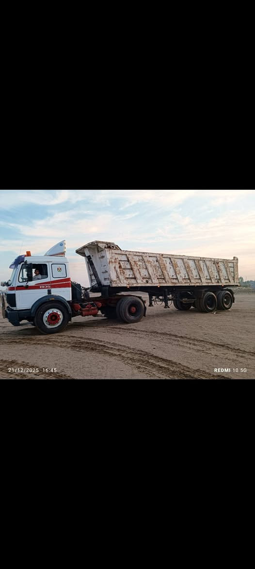 سلام عليكم تريله للبيع موديل 91 مكينه 38 كير 180كهربائي تخم تاير مكفوله كفاله عامه  عربانه ماموت مجموعه 16 تخم تاير  الاستفسار ***********
