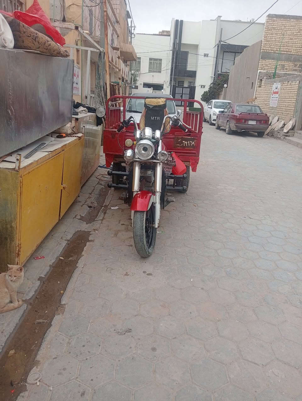 مديل 10 رقم اسود بدون راعي سنويه ومكاتبه شاصي مكفول ركبه مكفوله نجف حي الجزيرة 800 بيه مجال حك الجيه ***********
