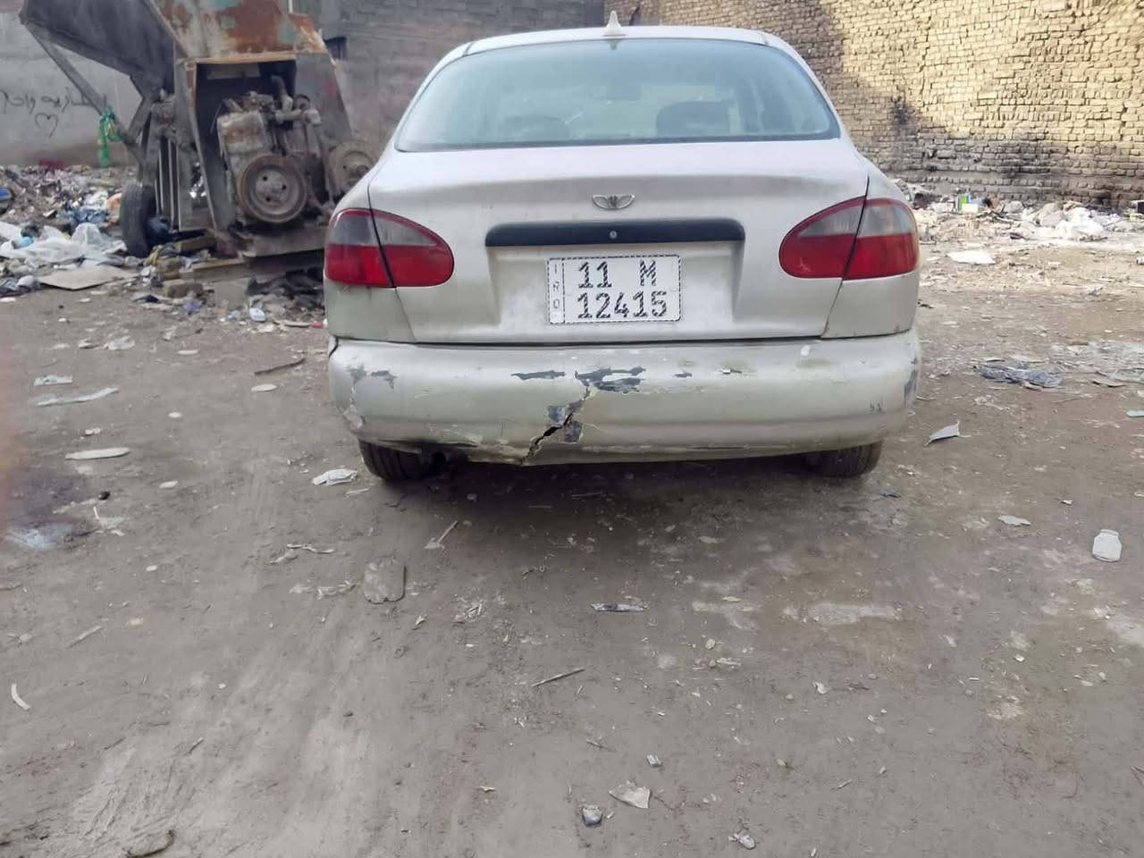 السلام عليكم سيارة دايو لاونوس موديل ٩٨بغداد  لأمين الثانيه سعره ٢٣ورقه رقم الهاتف ***********
