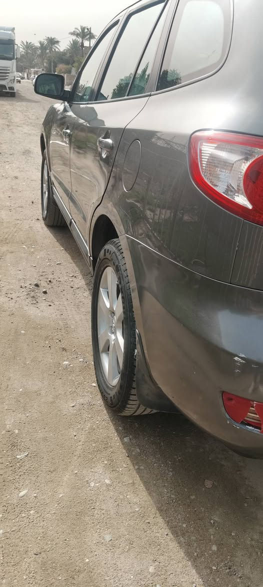 السلام عليكم سنتافية موديل 2008 خليجي فول مواصفات فتحه كشنات جلد كهرباء سبعه راكب مكينه 6سلندر مري شفط شاشه كامره تحكمات 3قطع تبريد سياره جديده بسمي رقم واسط دولي رقمه مميز مكاني بغداد الحبيبية السعر 138 رقمي ***********
