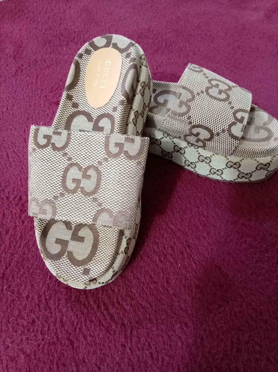 اخوان سلبر وصندل ماركات برادة وسيلين وكوجي  خلونة سعر بيهن وبالعافية


**إذا كنت صاحب هذا الإعلان وتريد حذفه لأي سبب، رجاءا أرسل رسالة إلى الدعم الفني**