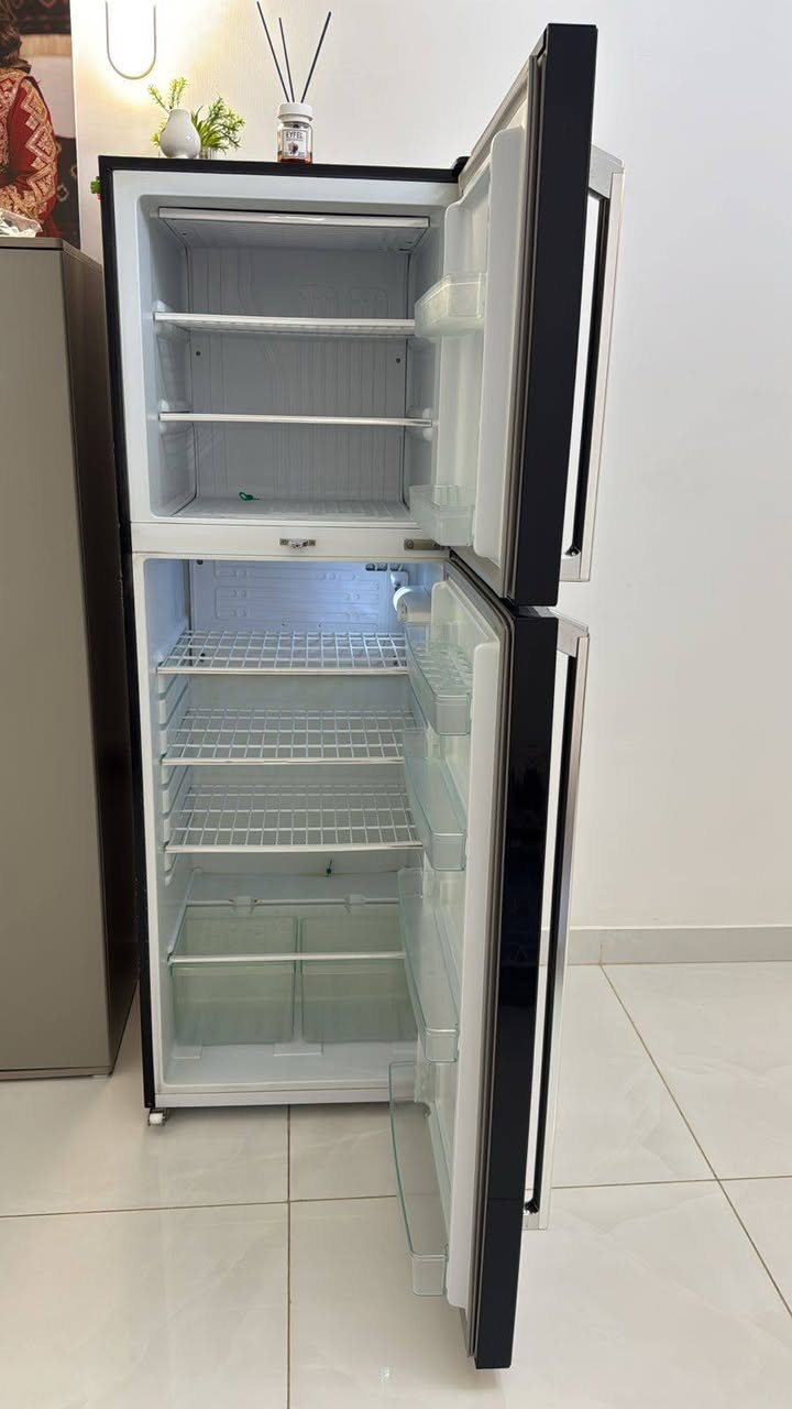 ثلاجه جديده ب300


**إذا كنت صاحب هذا الإعلان وتريد حذفه لأي سبب، رجاءا أرسل رسالة إلى الدعم الفني**