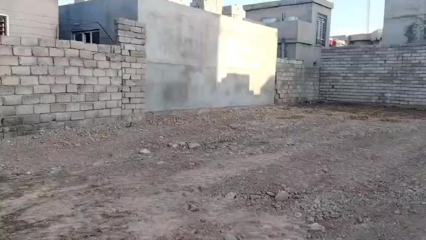 قطع أراضي للبيع وين تريد موجود اتصل ودلل شكد تريد عندي وسعار مناسبه جدا ***********
