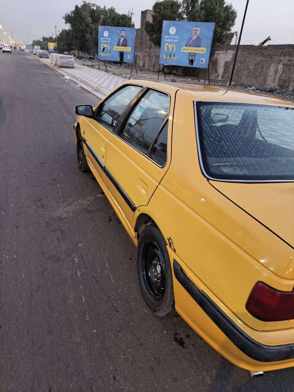 السلام عليكم بيجو بارس للبيع  موديل 15 رقم واسط مشروع وطني بسمي سياره موضحه بصور مكاني بغداد كفاءات العبيدي الهاتف***********
