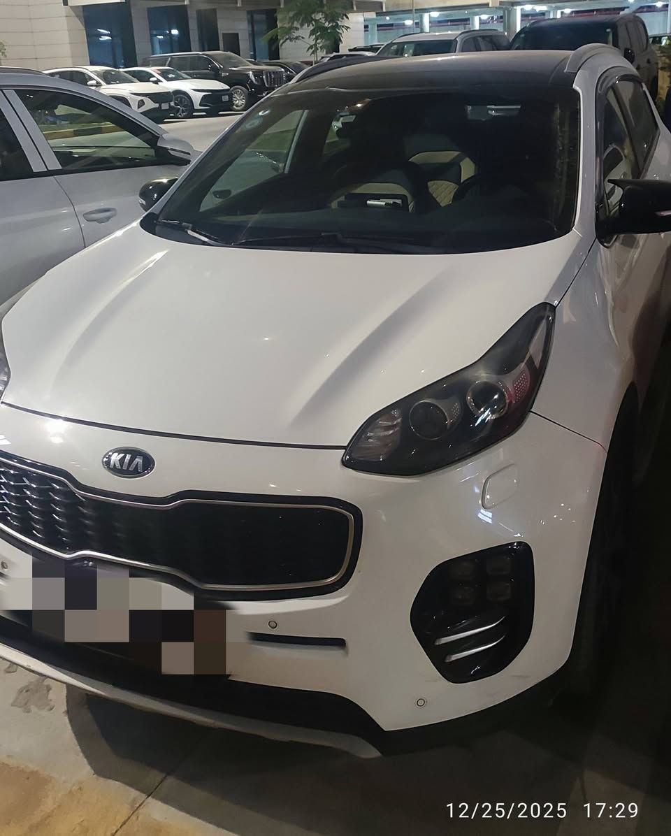 سبورتج جي تي لاين 2019
خليجي محرك 2000 الرقم الانكليزي
ماشيه 65 الف مكفوله من الصبغ والبارد
مواصفات الجي تي المعروفه 
الاضافات 
شاشه اندرويد
دوسه صعود 
التبريد جديد
حداديه جديد
دسكات وبلكات جديد
ما تصرف شي عل السياره 

السعر 212
بغداد
***********
