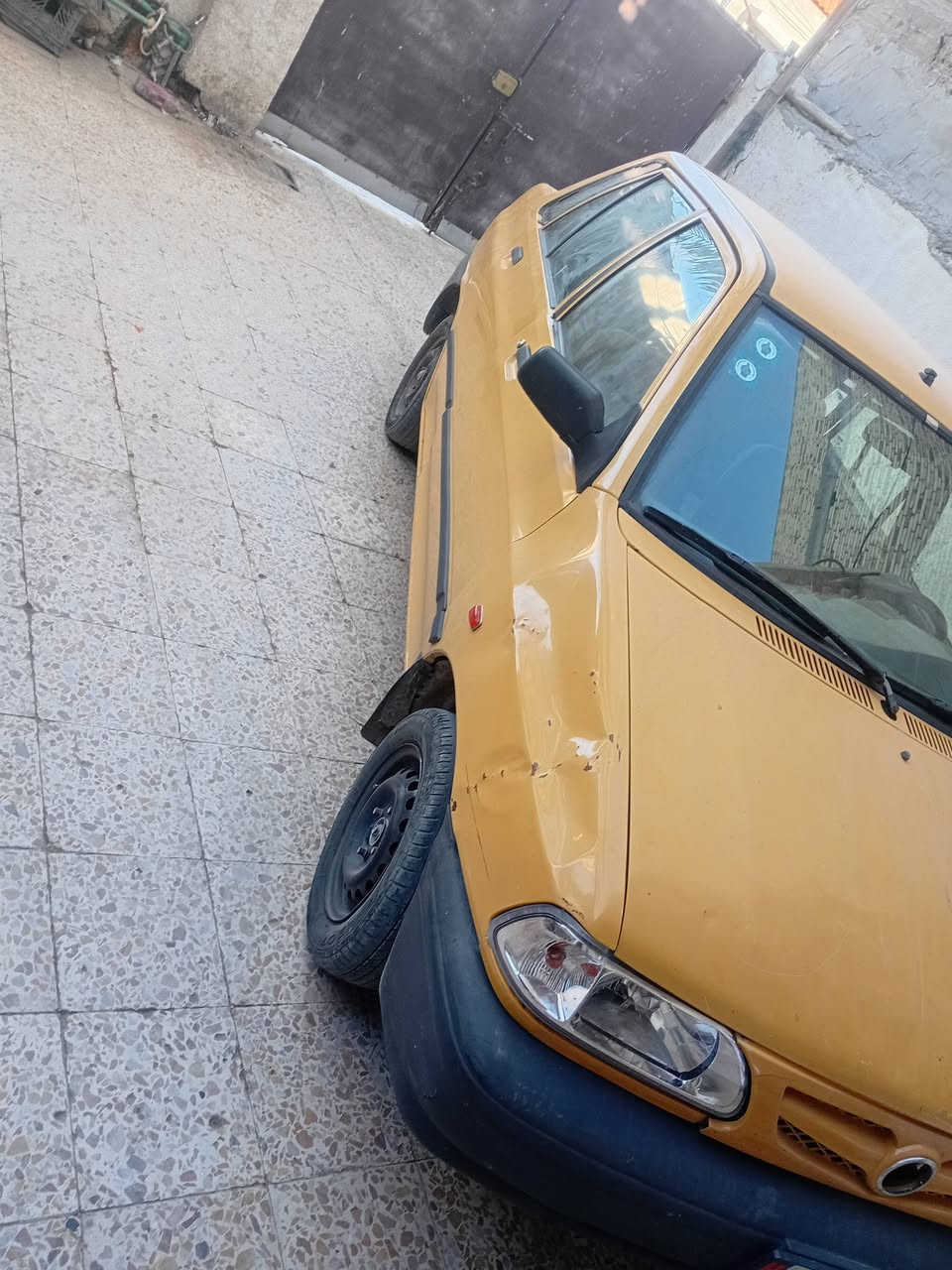 سلام عليكم شباب سايبه البيع موديل 12مصفره هيه وغرامات 
رقم بغداد نكليزي سنويه جديده بسمي تبريد شغال خياس ماكو قليل براكيت وشخاطه مابيهن شي السعر 28وبيه مجال *********** ميسان حي الحسين
